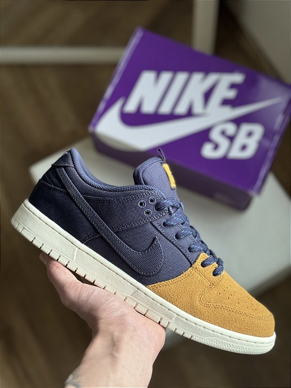 NIKE SB DUNK LOW PRO 90s BackPack