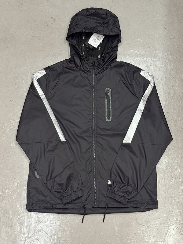 CORTA VENTO NEW ERA (bolso frontal)