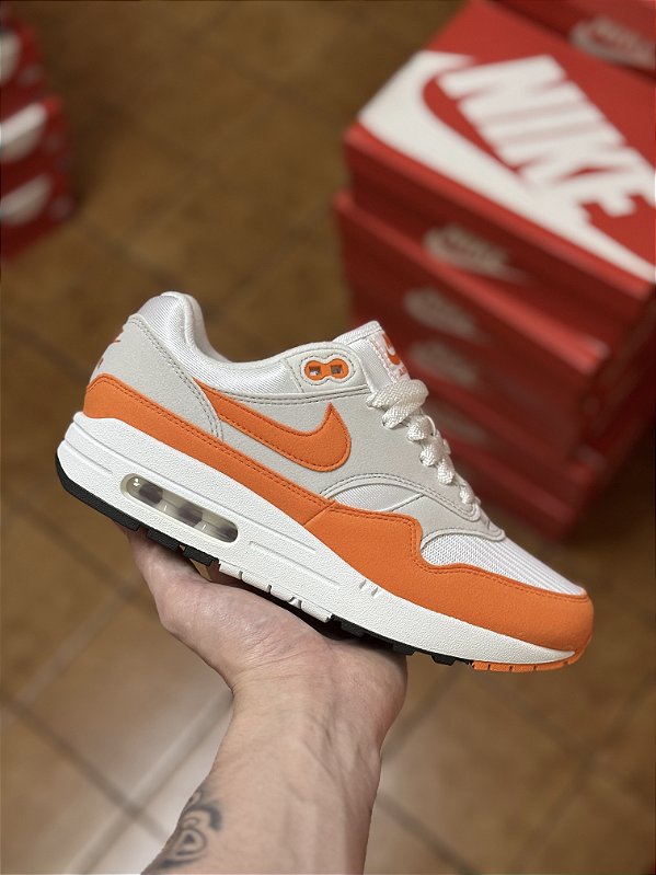 NIKE AIR MAX 1 (laranja)