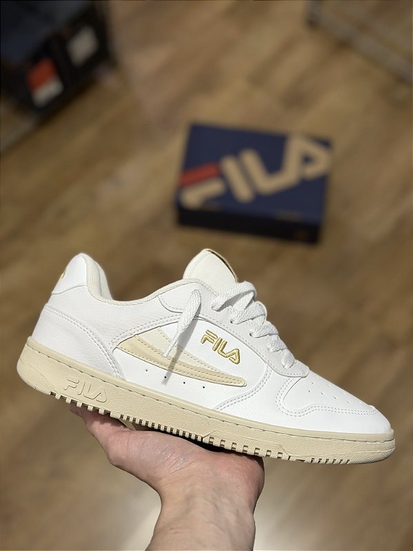 FILA FX-33 LOW (Raw White/Golden)