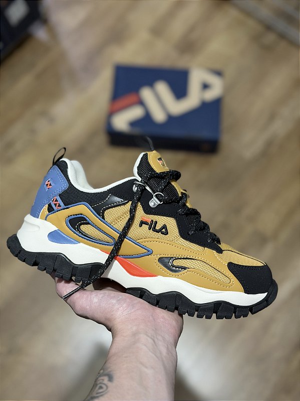 FILA RAY TRACER (Bege/preto/azul)