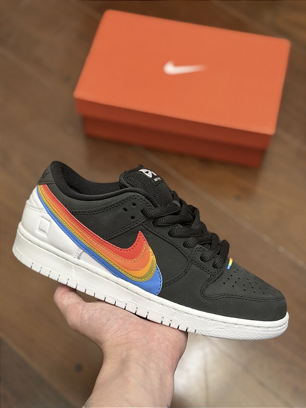 NIKE SB DUNK LOW PRO POLAROID