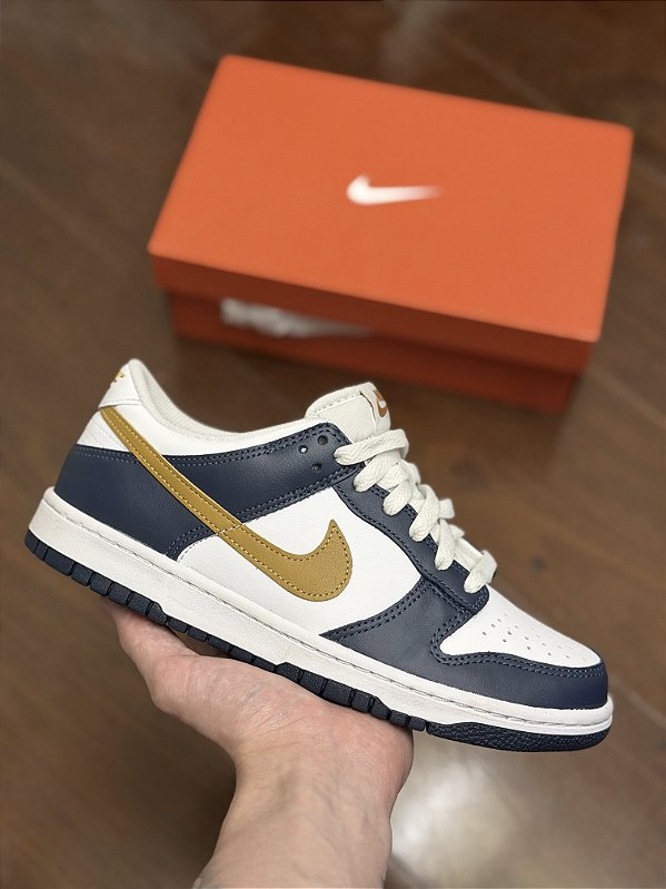 NIKE DUNK LOW GS “Midnight Navy Wheat”