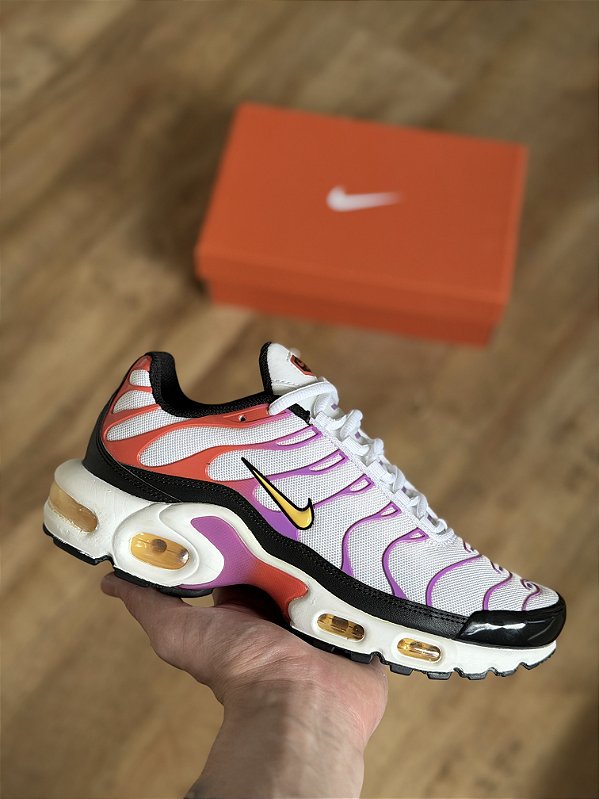NIKE AIR MAX PLUS “Picante Gradient”
