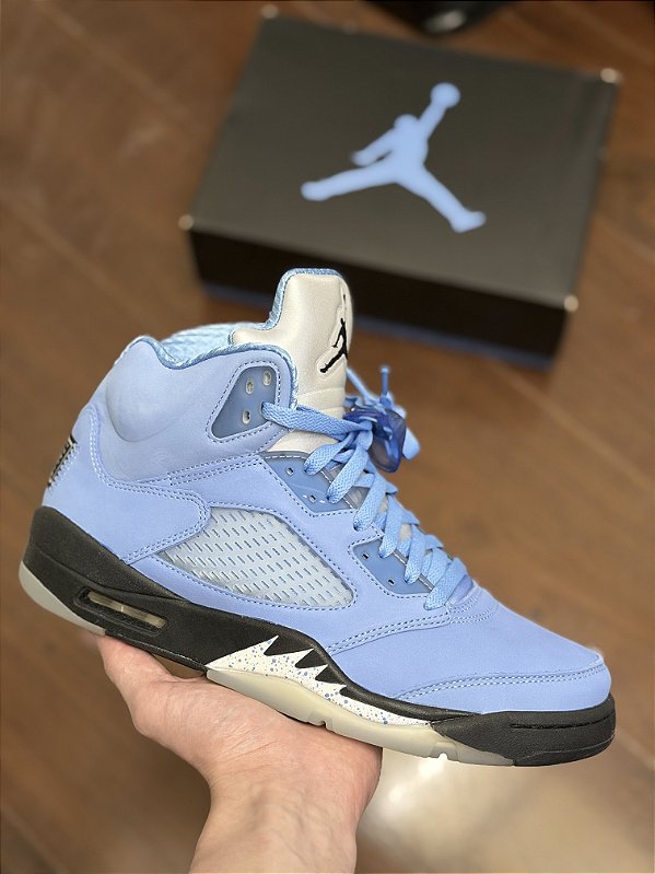 JORDAN 5 RETRO “University Blue”