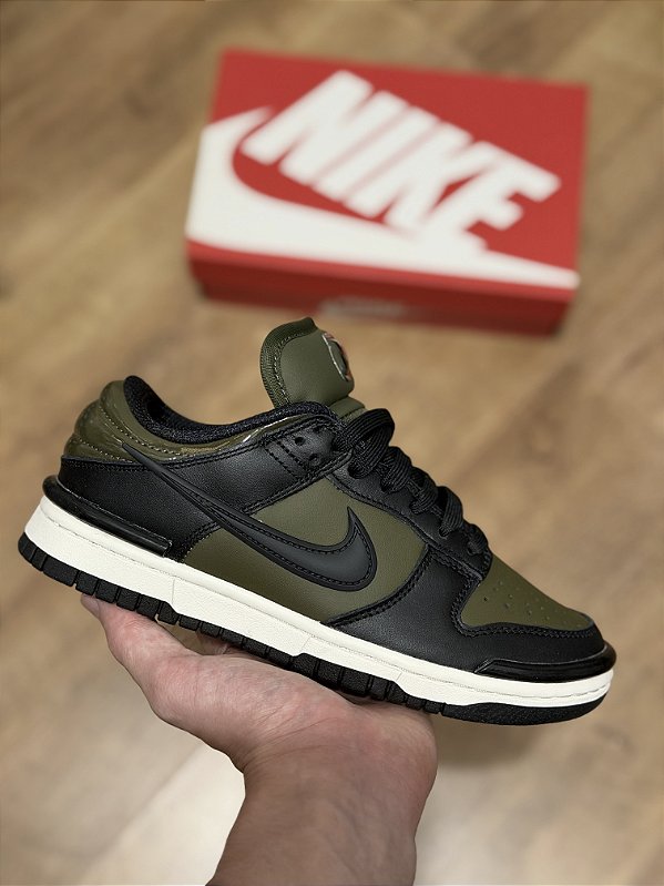 NIKE DUNK LOW TWIST