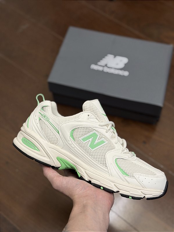 NEW BALANCE 530 (creme/verde)