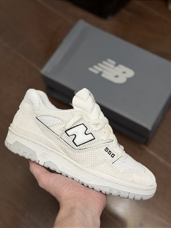 NEW BALANCE 550 (Off White/black)