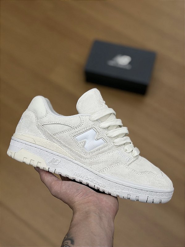 NEW BALANCE 550 (creme camurça)
