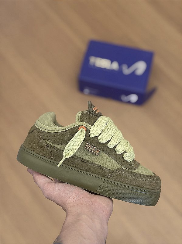 TESLA VEDANTA (olive)
