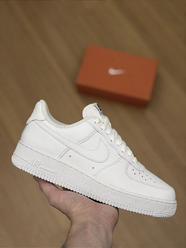 NIKE AIR FORCE 1 FLYEASE