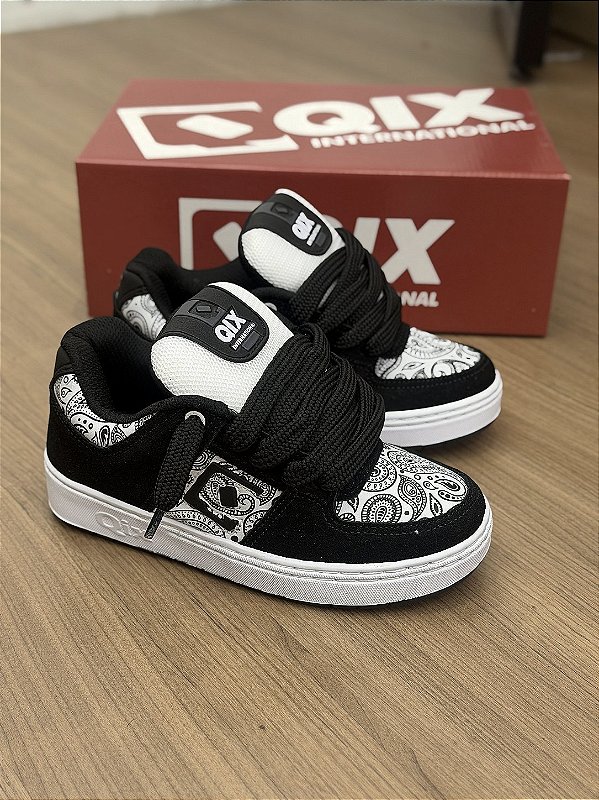 QIX 90’s OG (branco/preto)