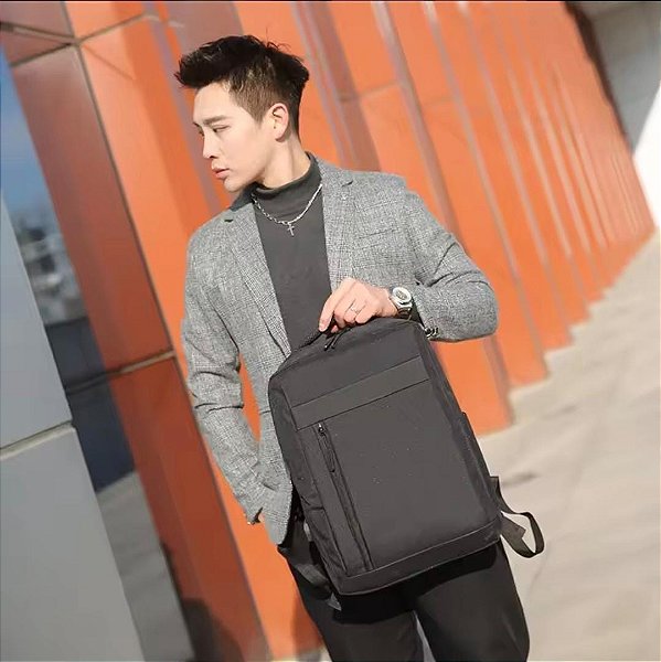 Mochila Executiva de Trabalho com Conector USB