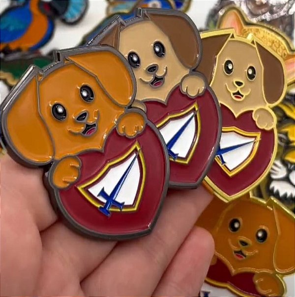 Prendedor de Lenço - Cachorro Coração 🐶❤️