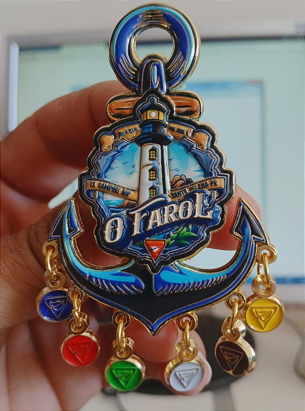 PIN COM CLASSES CAMPORI O FAROL AOP 2025