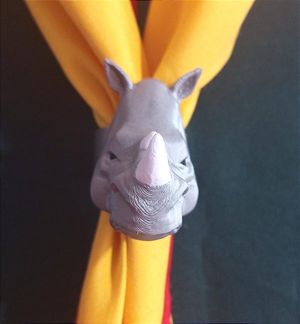 PRENDEDOR 3D RINOCERONTE
