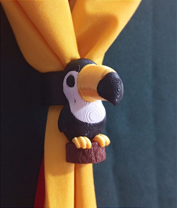 PRENDEDOR 3D TUCANO