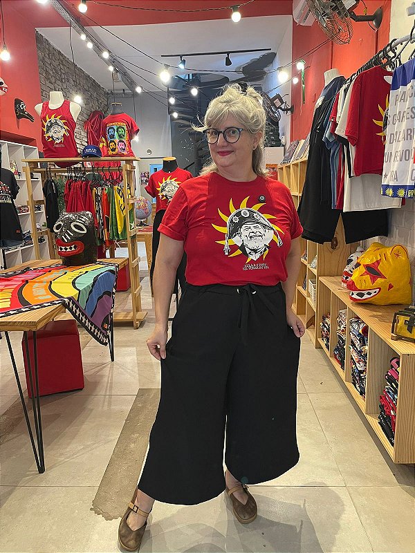 Calça Lisa Básica Pantacourt