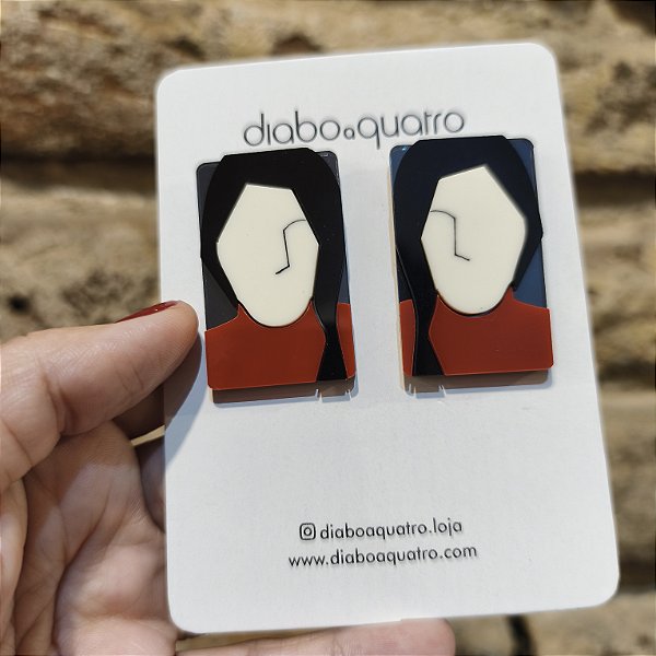 Brinco Marina - Diabo a Quatro