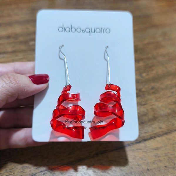 Brinco Cascata - Diabo a Quatro