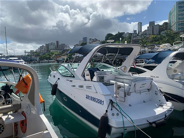 Lancha Focker 280 Motor Volvo Penta D4 300HP