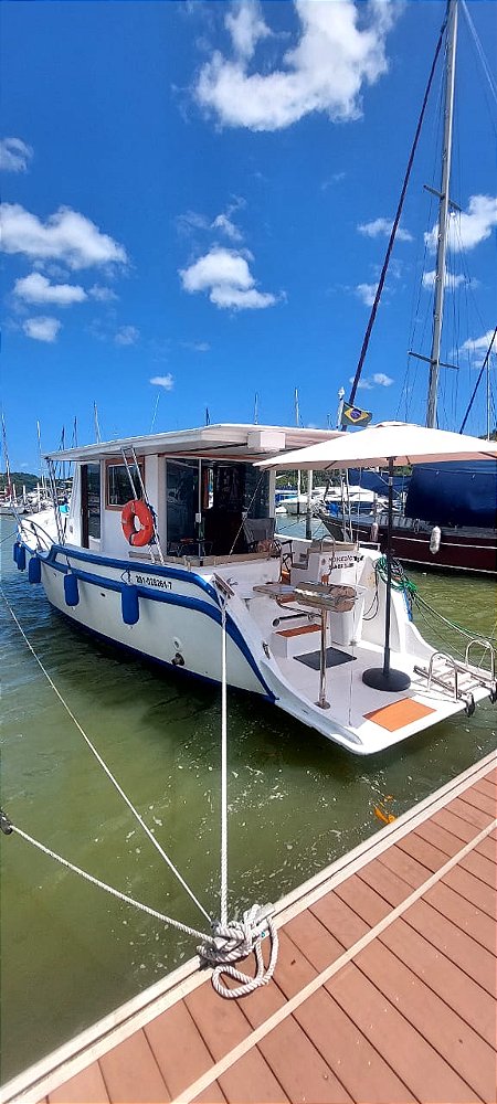 Trawler 40 - MWM 145 HP 6 Cilindro