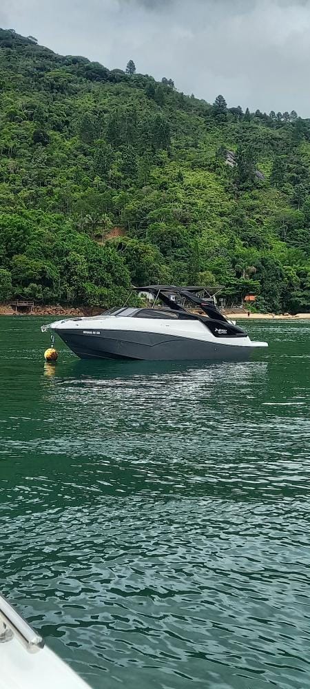 Lancha: NX 280 -  Mercruiser 300hp (2022)