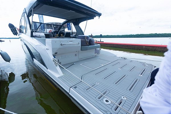 Lancha: TRITON FLYER 38 HT - 2X Mercruiser 6.2 350 HP AXIUS " JOYSTICK (2023)