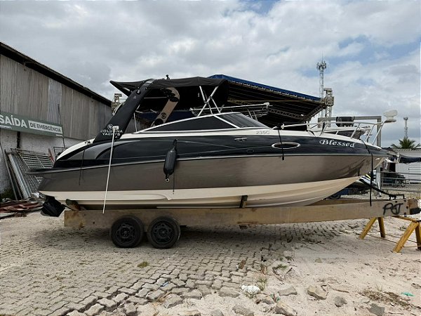 Lancha: Colunna Yacht 235 - 01x Mercruyser 4.3 L 220HP (2014)