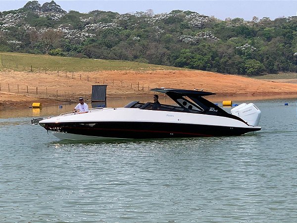 Lancha: Rossini 31X - 2x Mercury 400HP Verado Joystick  (2024)