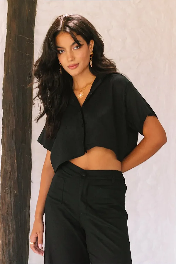 camisa cropped preta