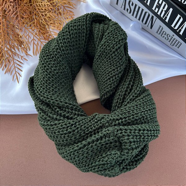 Gola Tricô Verde Militar