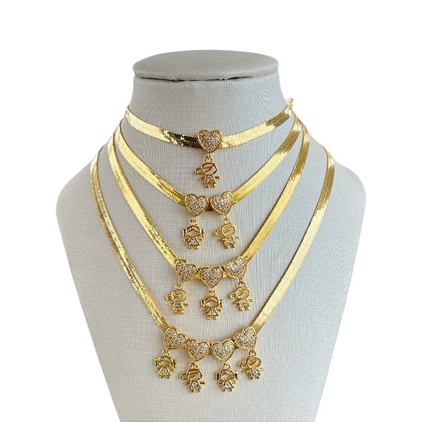 Choker Folheada Ouro 18k Fita Laminada Filhos Coração Cravejados