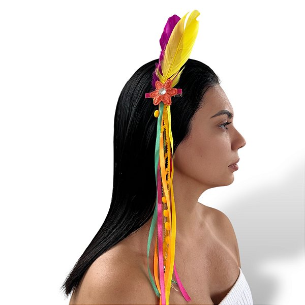Presilha Penas Fitas Pompom Lantejoulas