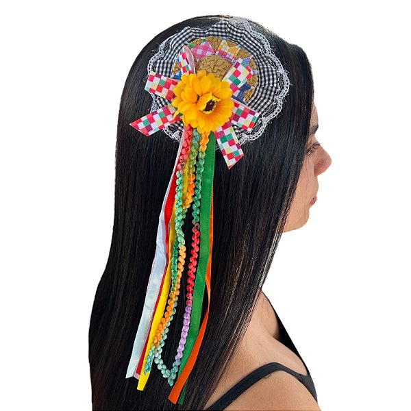 Presilha Chapéu Xadrez Fios Pompom