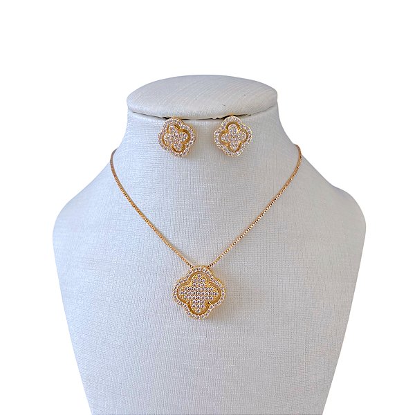 Conjunto Folheado Ouro 18k e Prata 925 Trevo Vazado Cravejado