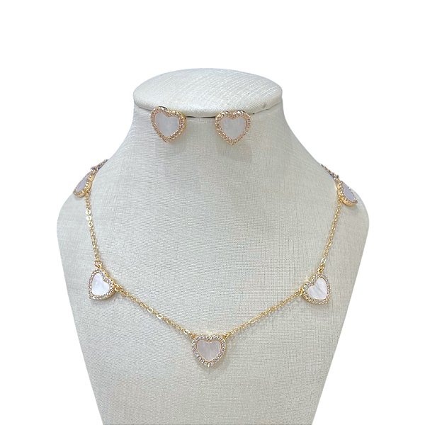 Conjunto Folheado Ouro 18K e Prata 925 Corações Madrepérola Cravejado