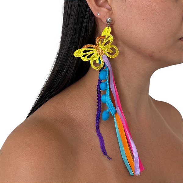 Brinco Carnaval Borboleta Fitas Pompom Bijuteria
