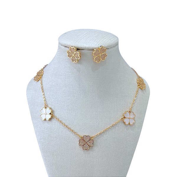 Conjunto Folheado Ouro 18K e Prata 925 Trevo Madrepérola Cravejado
