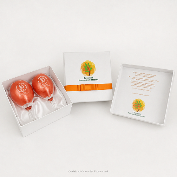 Kit Duplo Personalizado com 2 Taças de Vinho Vidro Com Mensagem Interna