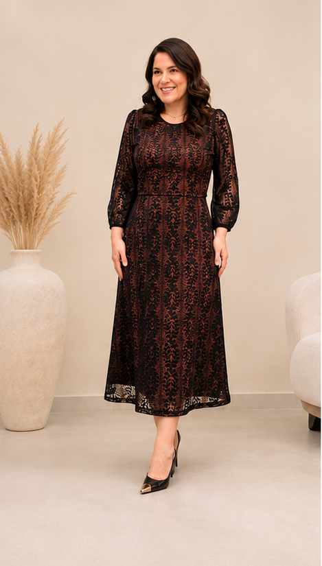 Vestido de Renda Evasê