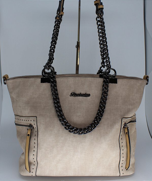 Bolsa nude com alça de correntes onix , bolsos laterais e lindo detalhamento em tachas