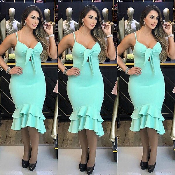 Vestido com lacinho na cor verde água