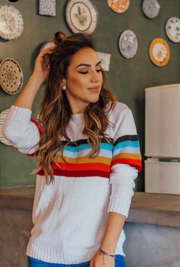 Suéter de tricot arco íris