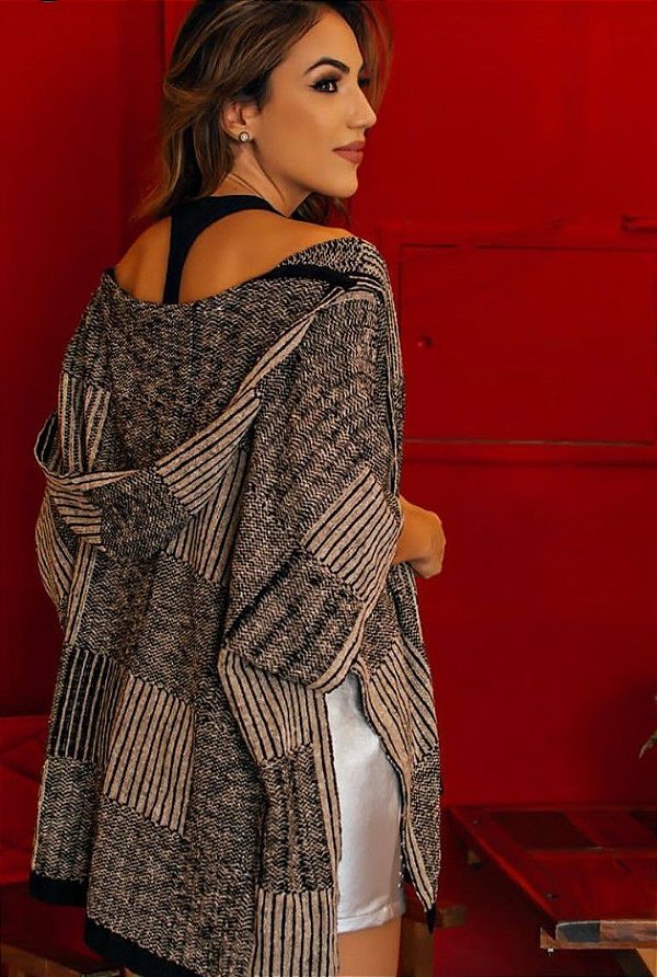 Kimono tricot com capuz