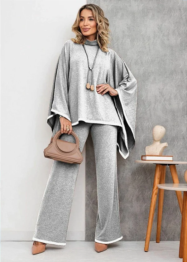 Conjunto de calça e blusa ampla com listrinha branca - Mescla