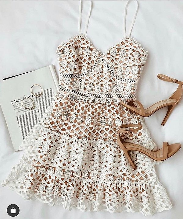 Vestido com babadinhos nude + branco