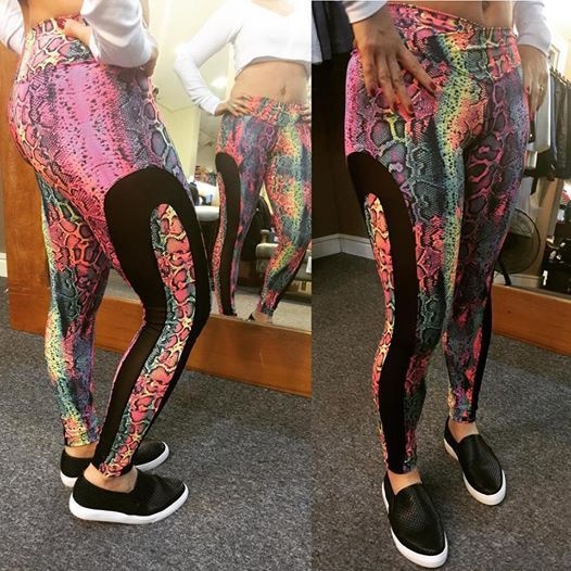 Legging fitness snake com detalhe em tela na lateral