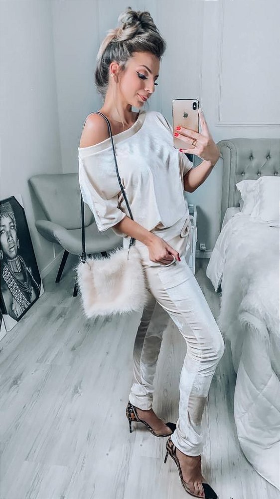 Conjunto Plush Naiane - Creme