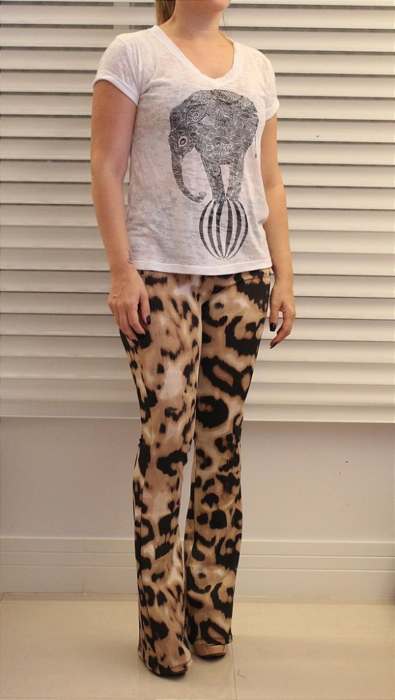 Calça flare animal print